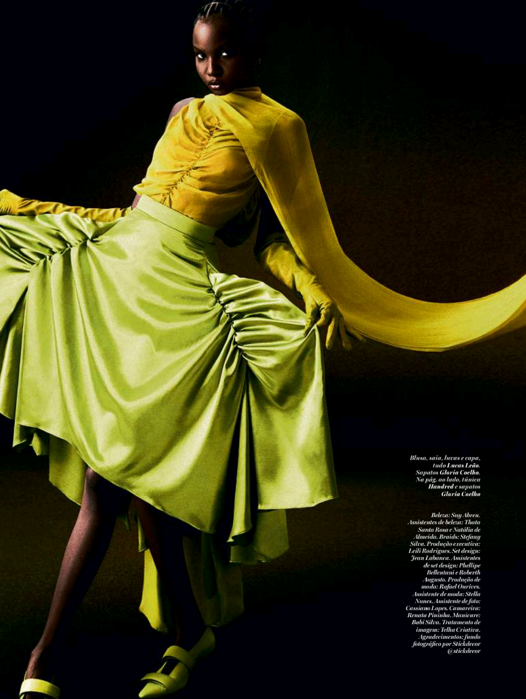 女性情報誌 Vogue Brazil Magazine August 2022 Uber Titan Earth Goddess Gisele Bundchen for Vogue Brazil